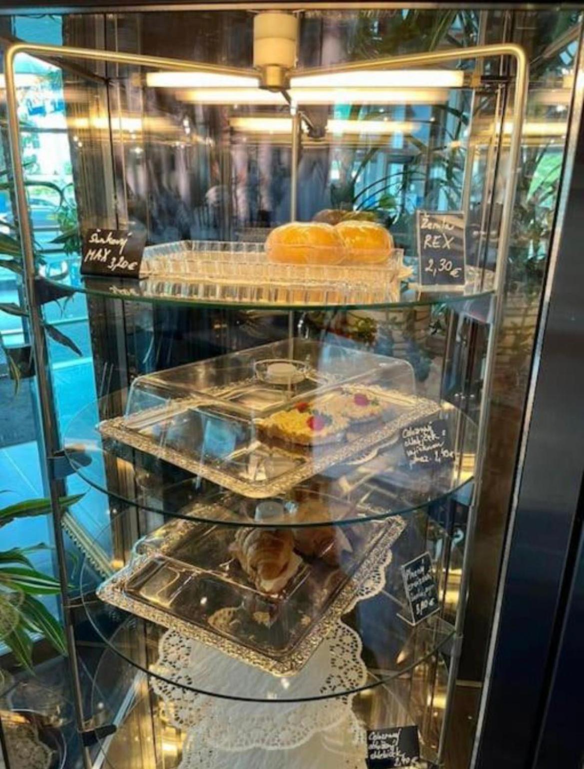 Plaza De Luxe Διαμέρισμα Μπρατισλάβα Εξωτερικό φωτογραφία